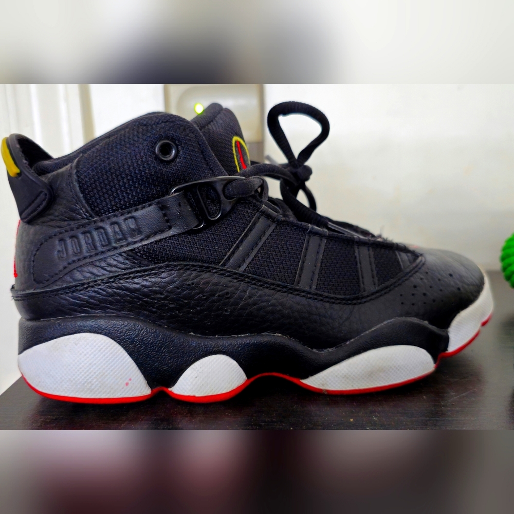 Jordan 6 Rings (PS) Black/ University Red White 323432-063 Size 1Y